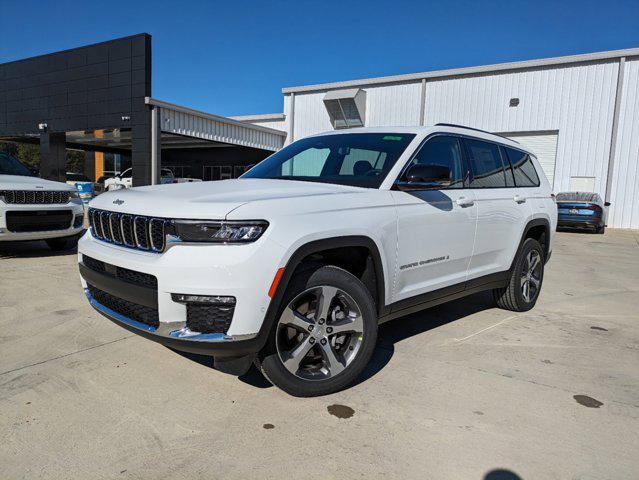 new 2024 Jeep Grand Cherokee L car, priced at $58,500