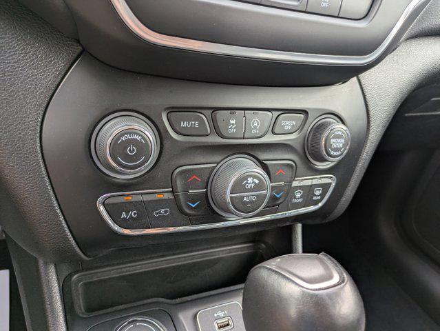 used 2023 Jeep Cherokee car, priced at $25,990