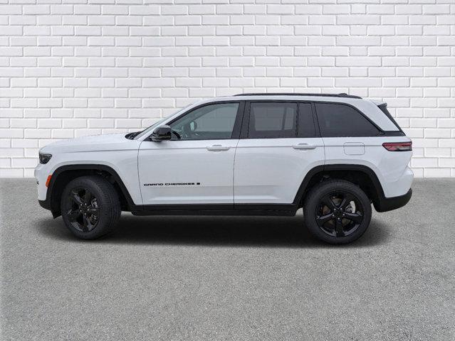 new 2024 Jeep Grand Cherokee car, priced at $48,200