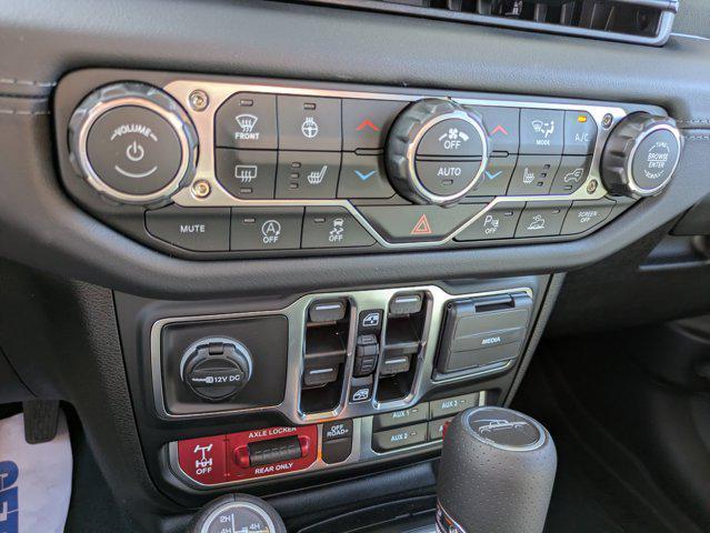 new 2025 Jeep Gladiator car, priced at $61,900