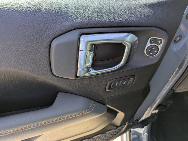 new 2025 Jeep Gladiator car, priced at $61,900