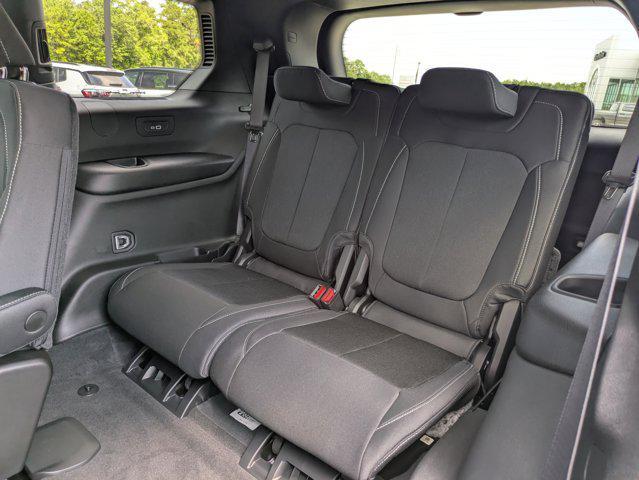 new 2025 Jeep Grand Cherokee L car, priced at $41,597