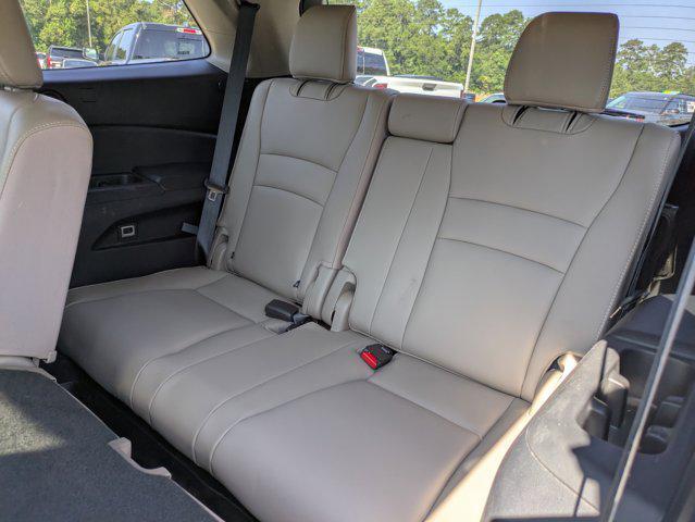 used 2020 Honda Pilot car, priced at $18,999