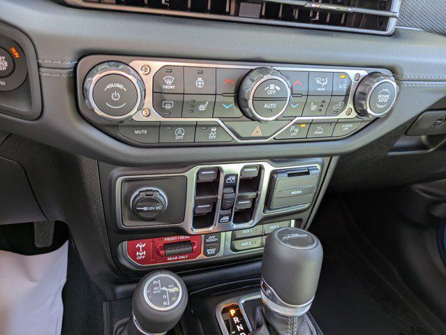 new 2025 Jeep Gladiator car, priced at $62,400