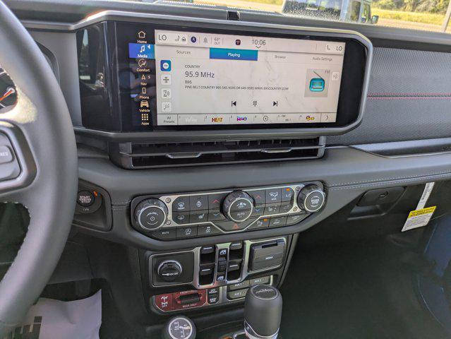 new 2025 Jeep Gladiator car, priced at $62,400