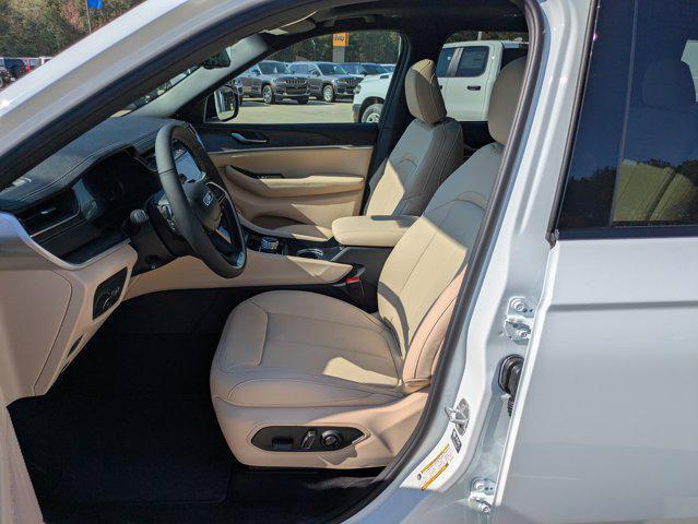 new 2025 Jeep Grand Cherokee L car, priced at $56,160