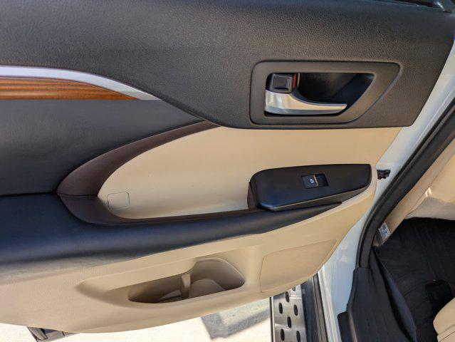 used 2018 Toyota Highlander car, priced at $24,990