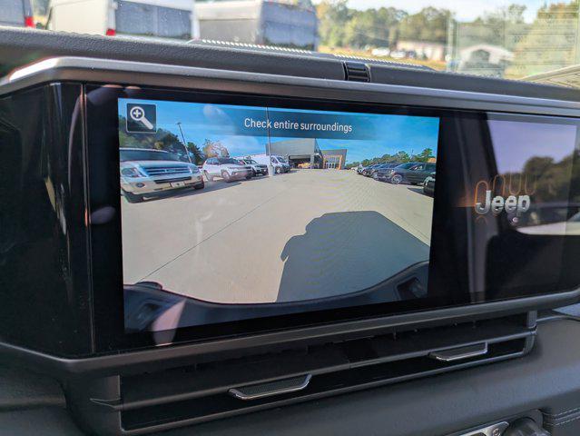 new 2025 Jeep Gladiator car, priced at $48,002