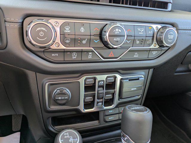 new 2025 Jeep Gladiator car, priced at $48,002