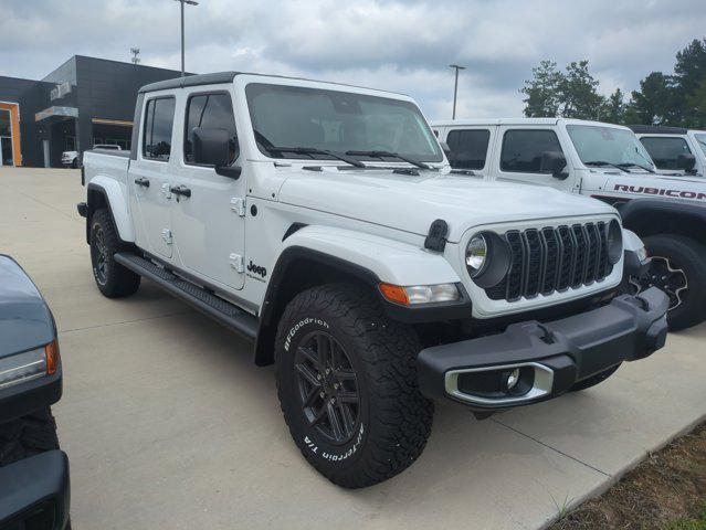 used 2024 Jeep Gladiator car, priced at $41,990
