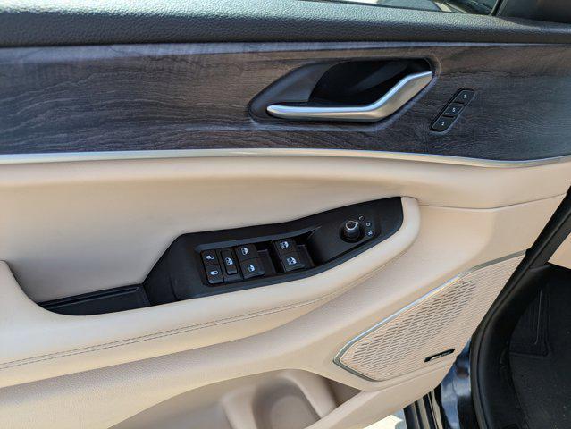used 2023 Jeep Grand Cherokee car, priced at $32,995