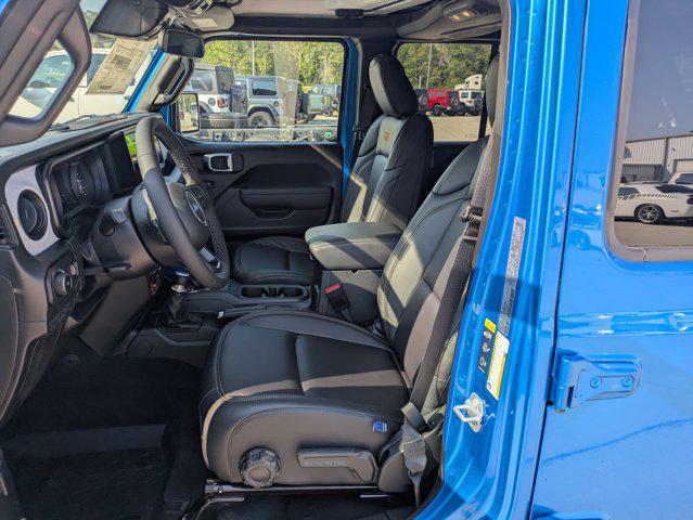 new 2025 Jeep Wrangler car, priced at $59,990
