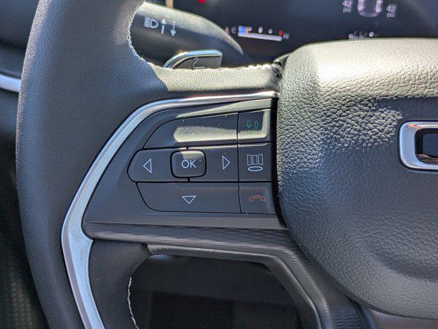 new 2025 Jeep Grand Cherokee car, priced at $43,615