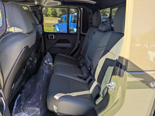 new 2025 Jeep Gladiator car, priced at $65,555