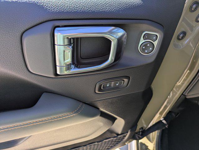 new 2025 Jeep Gladiator car, priced at $65,555