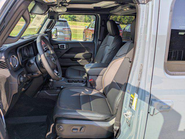 new 2025 Jeep Gladiator car, priced at $51,360