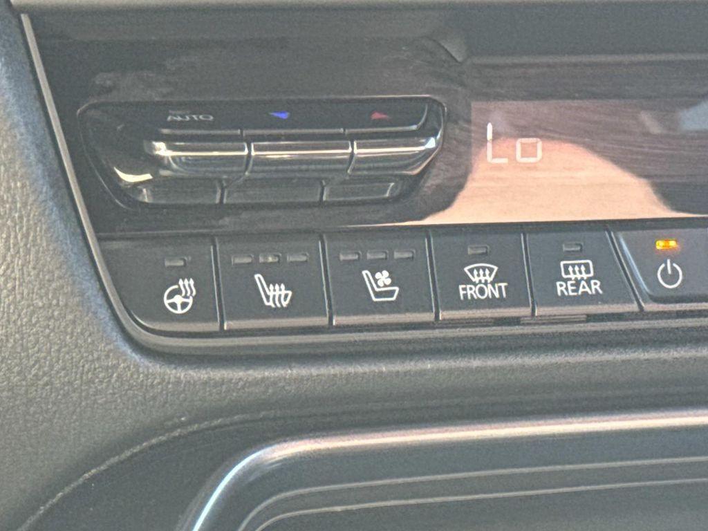 used 2025 Mazda CX-70 car, priced at $40,995