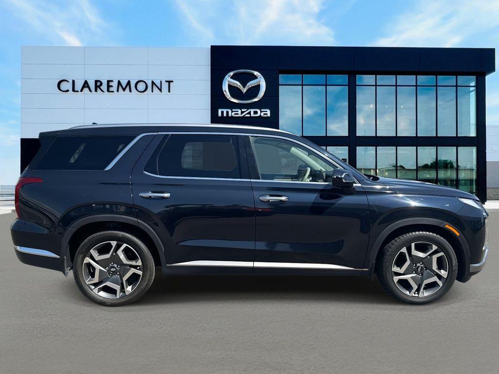 used 2024 Hyundai Palisade car, priced at $34,995