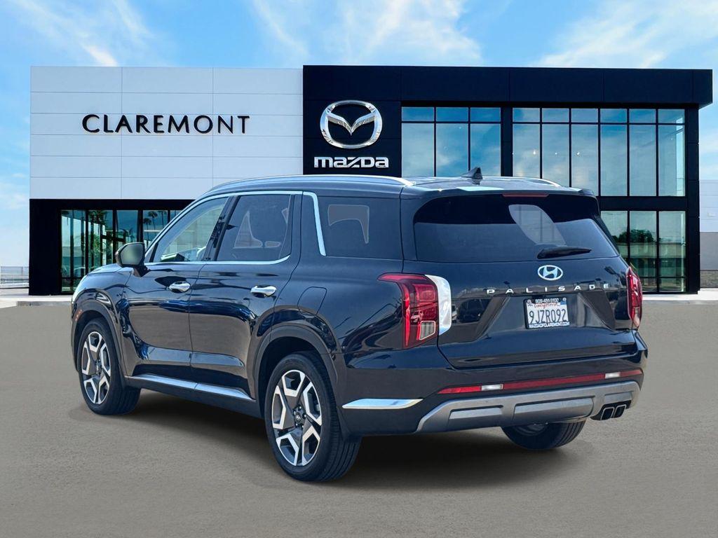 used 2024 Hyundai Palisade car, priced at $34,995