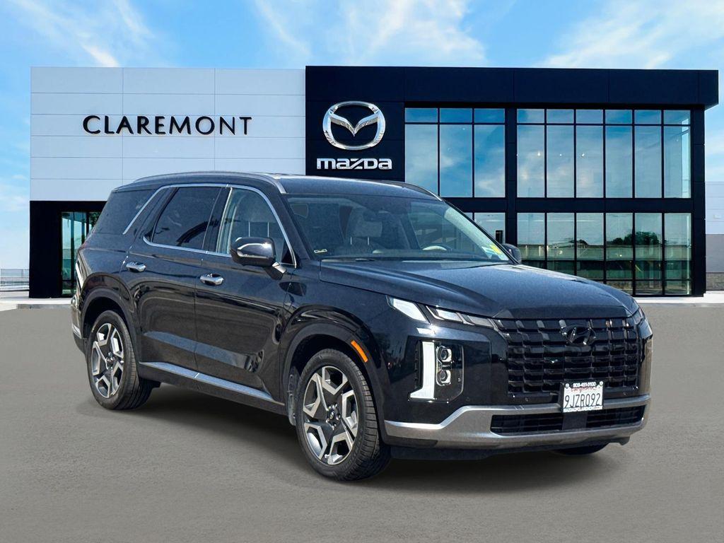 used 2024 Hyundai Palisade car, priced at $36,995