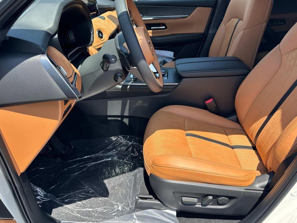 new 2025 Mazda CX-70 car, priced at $58,134