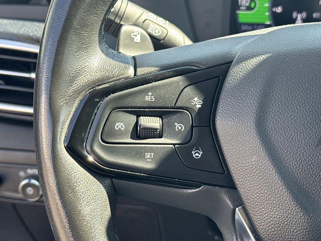 used 2022 Chevrolet Bolt EUV car, priced at $20,595