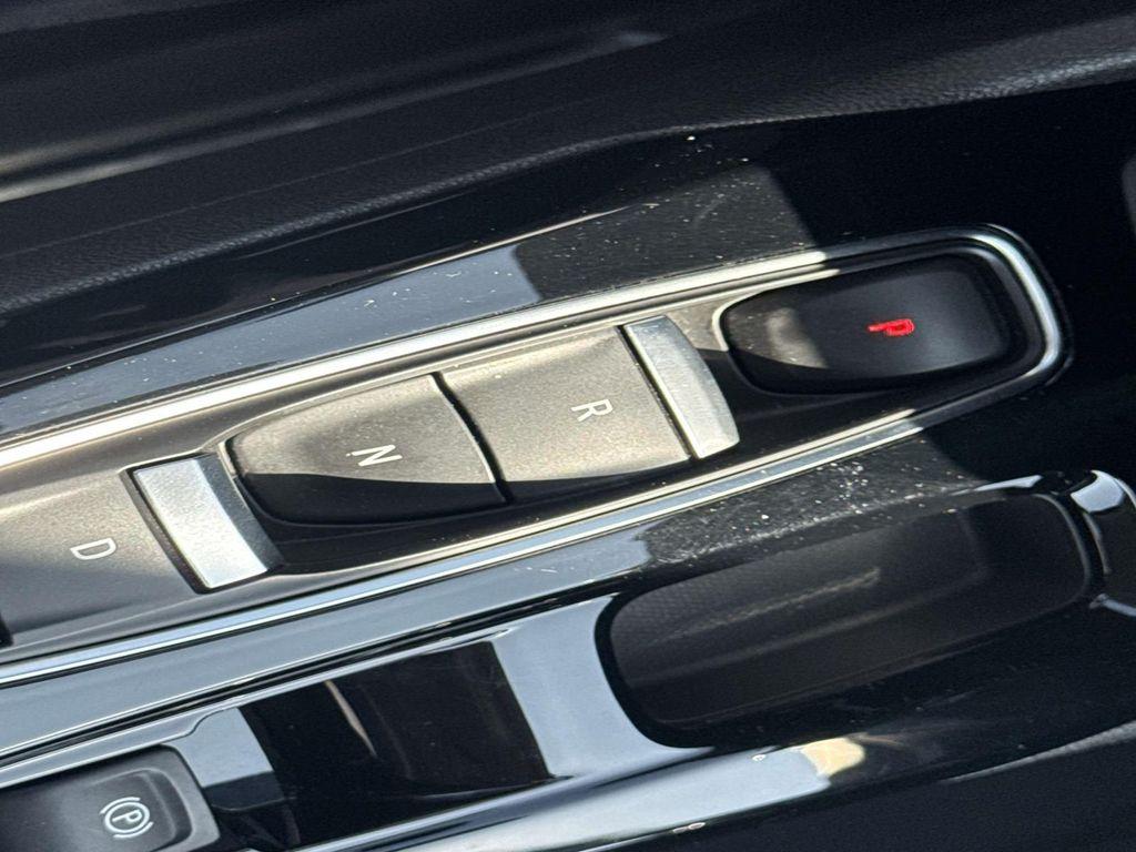 used 2022 Chevrolet Bolt EUV car, priced at $20,595