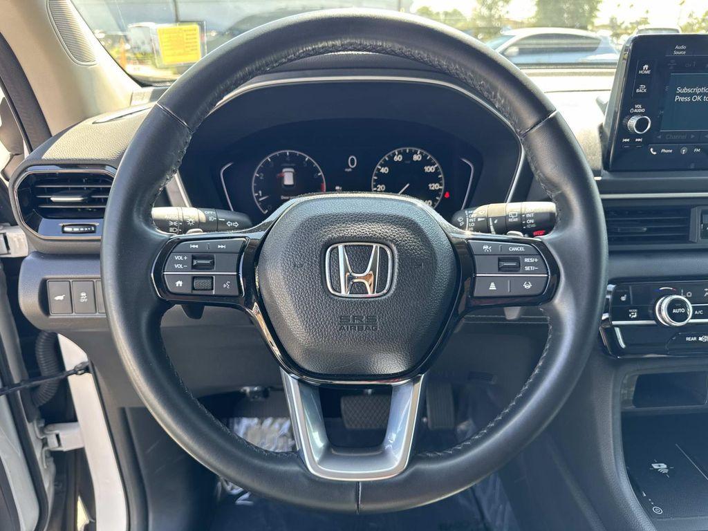 used 2023 Honda Pilot car, priced at $33,595