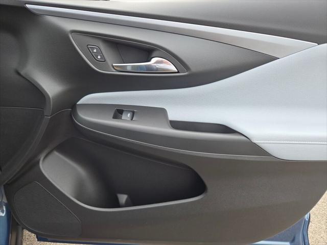 new 2025 Buick Envista car, priced at $24,685