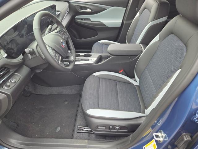 new 2025 Buick Envista car, priced at $24,685