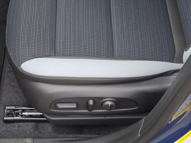 new 2025 Buick Envista car, priced at $24,685