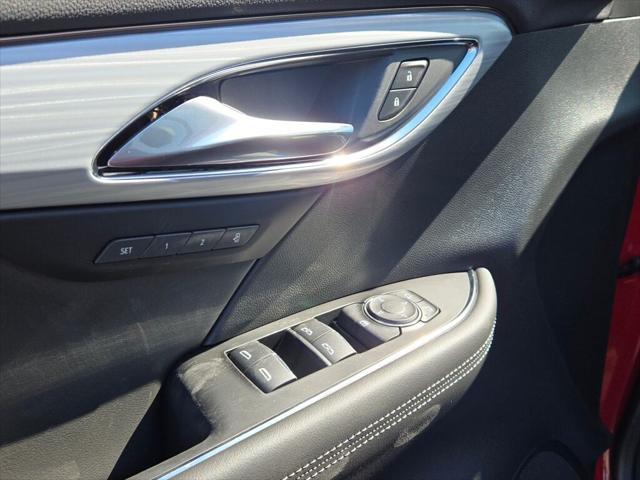 new 2025 Buick Envision car, priced at $44,595