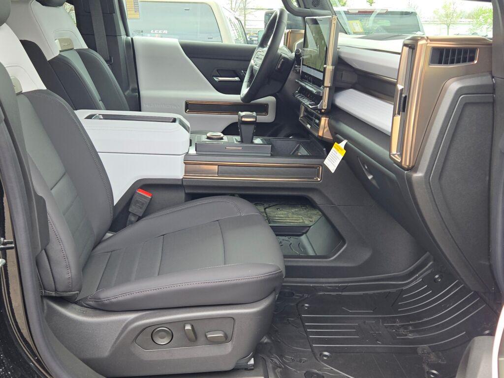 new 2025 GMC HUMMER EV Pickup car, priced at $109,135