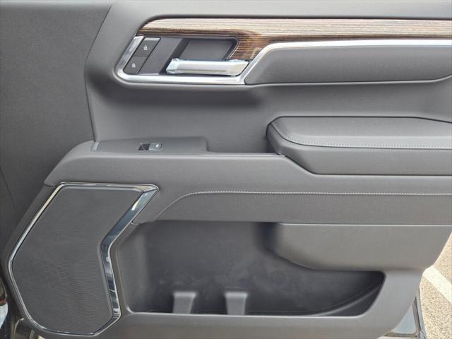 new 2025 GMC Sierra 1500 car, priced at $48,290
