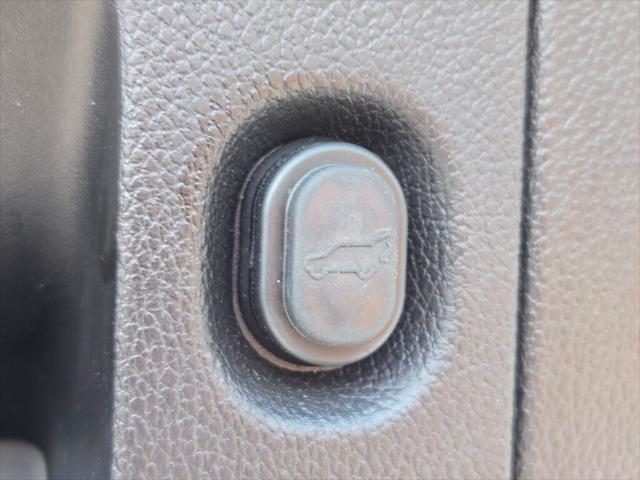 used 2019 GMC Yukon car, priced at $36,995