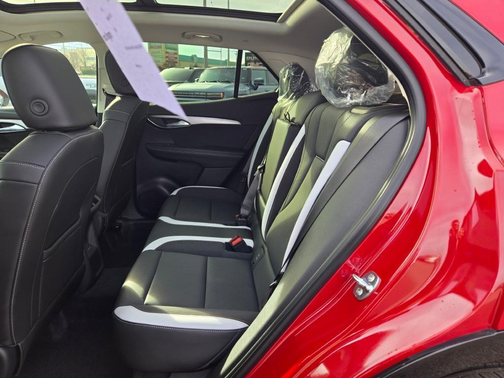 new 2025 Buick Envision car, priced at $39,735