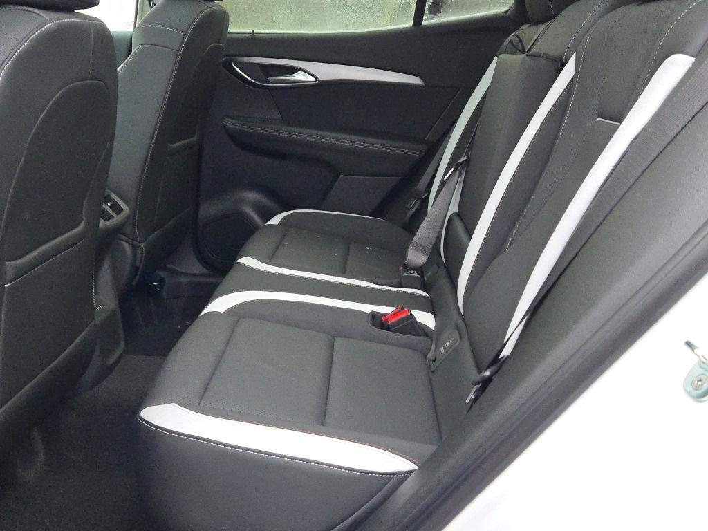 new 2025 Buick Envision car, priced at $39,995