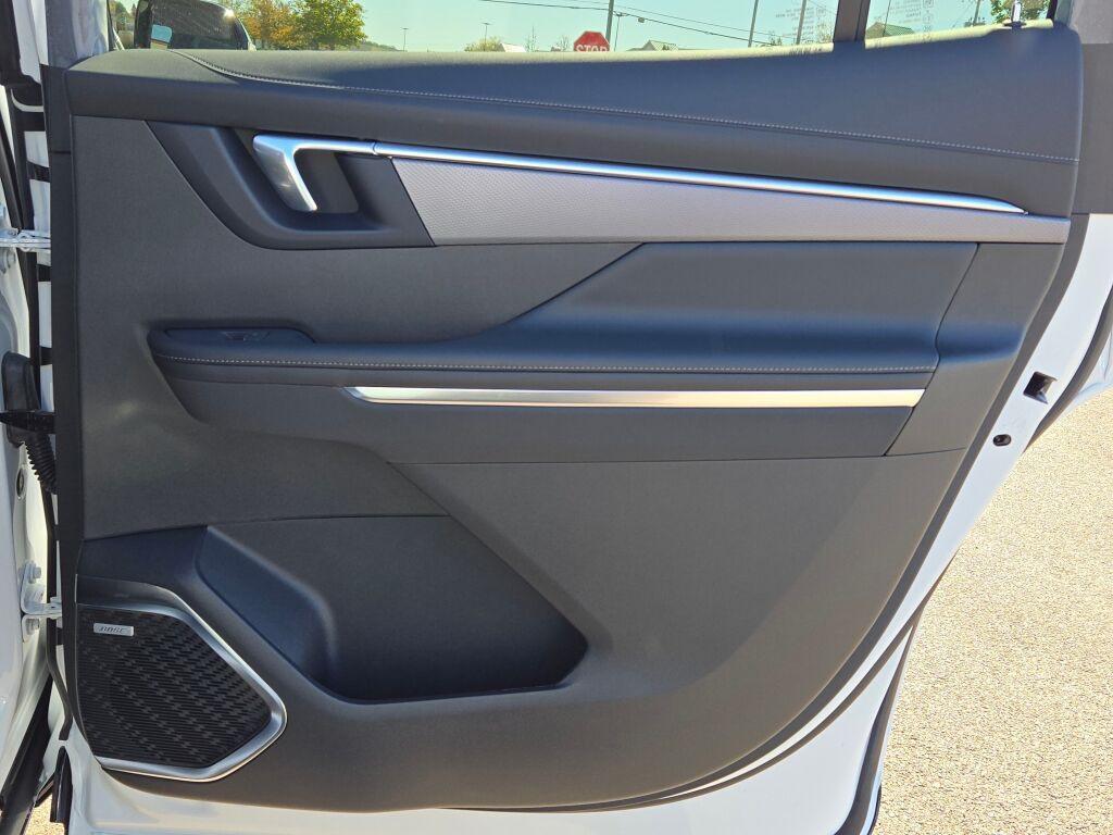 new 2025 Buick Enclave car, priced at $46,190