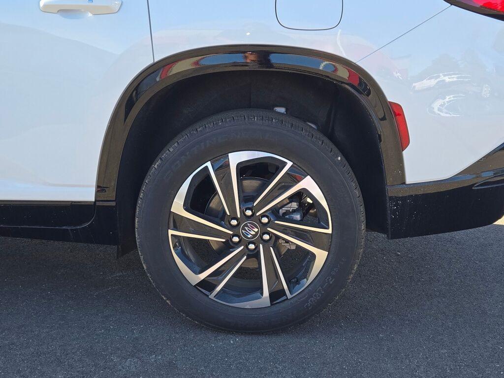 new 2025 Buick Enclave car, priced at $46,190