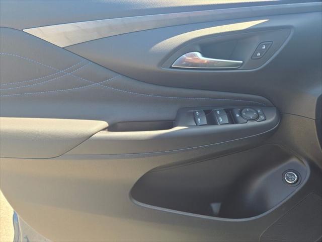 new 2025 Buick Envista car, priced at $29,995