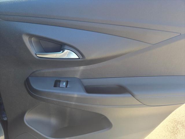 new 2025 Buick Envista car, priced at $29,995