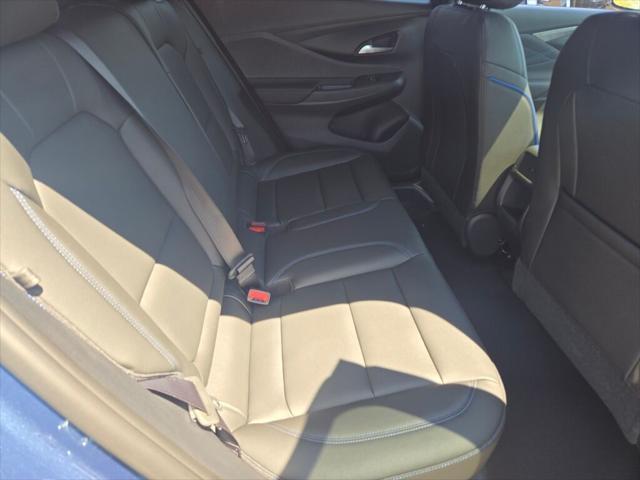 new 2025 Buick Envista car, priced at $29,995