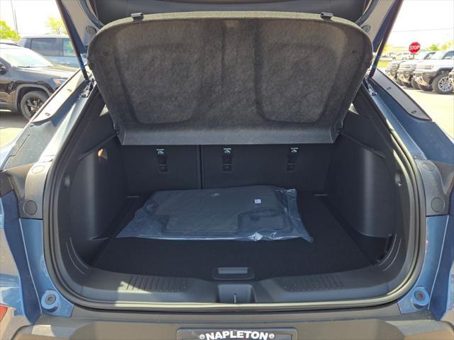 new 2025 Buick Envista car, priced at $26,685
