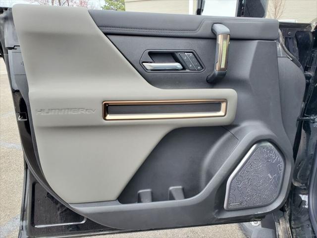 new 2025 GMC HUMMER EV Pickup car, priced at $104,790