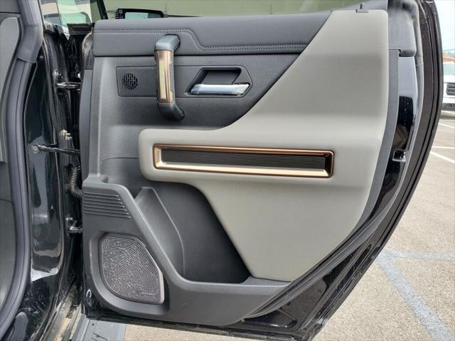 new 2025 GMC HUMMER EV Pickup car, priced at $104,790