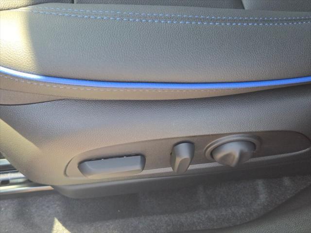 new 2025 Buick Envista car, priced at $26,580
