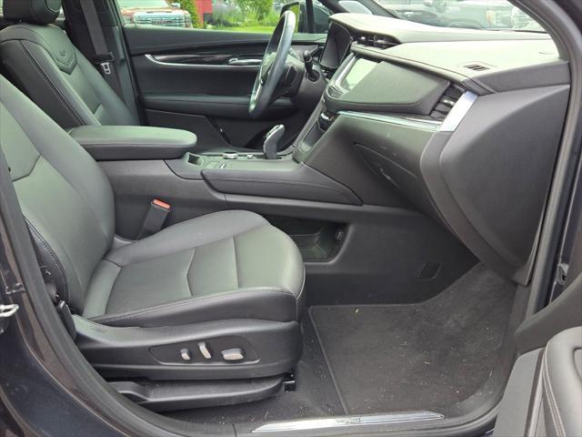 used 2021 Cadillac XT5 car, priced at $30,155