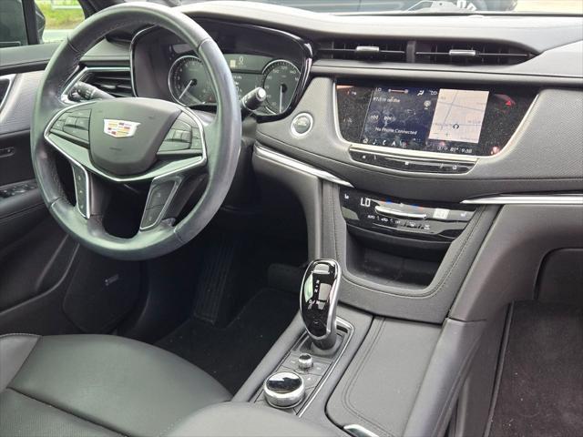 used 2021 Cadillac XT5 car, priced at $30,155