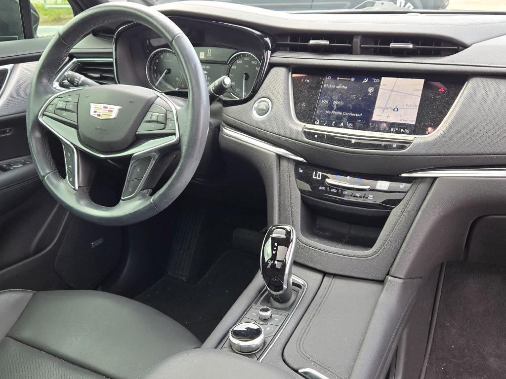 used 2021 Cadillac XT5 car, priced at $30,495