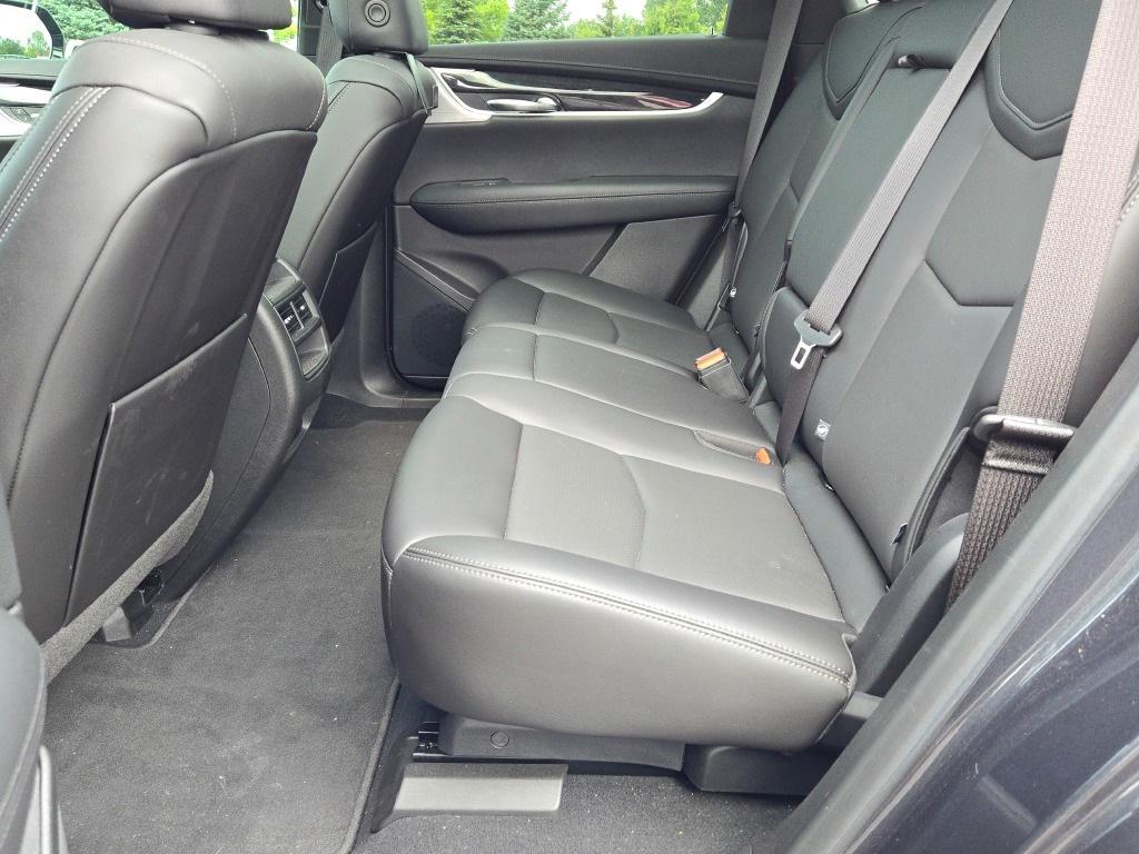 used 2021 Cadillac XT5 car, priced at $30,495